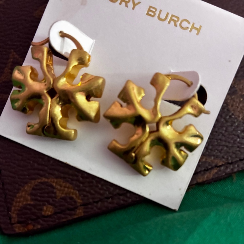Tory Burch Roxanne Earrings - Picture 3 of 5